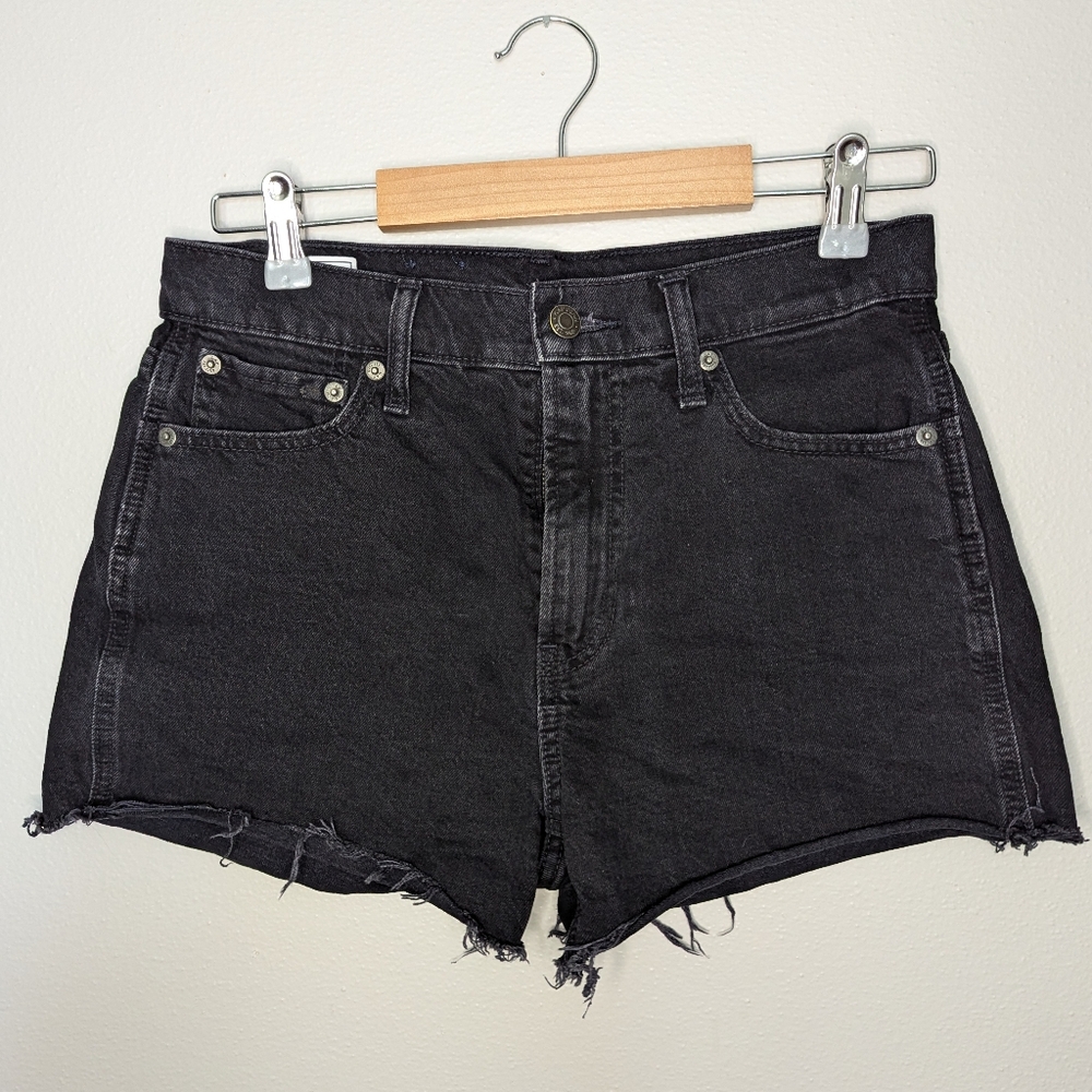 GAP High waist cutoff black denim vintage distressed cheeky shorts Sz 6/ 28 R